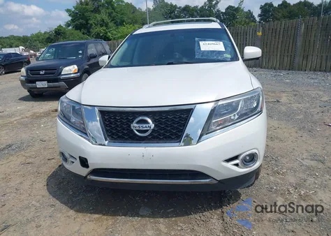 2014 Nissan Pathfinder Hybrid Platinum z USA, uszkodzony, nr VIN 5N1CR2MM1EC638030